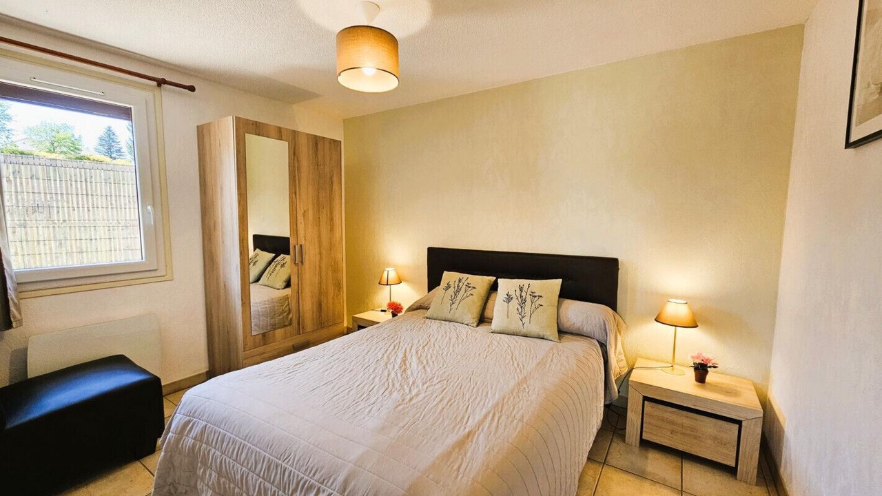 Photo of Bedroom in Saint-Pardoux-l'Ortigier