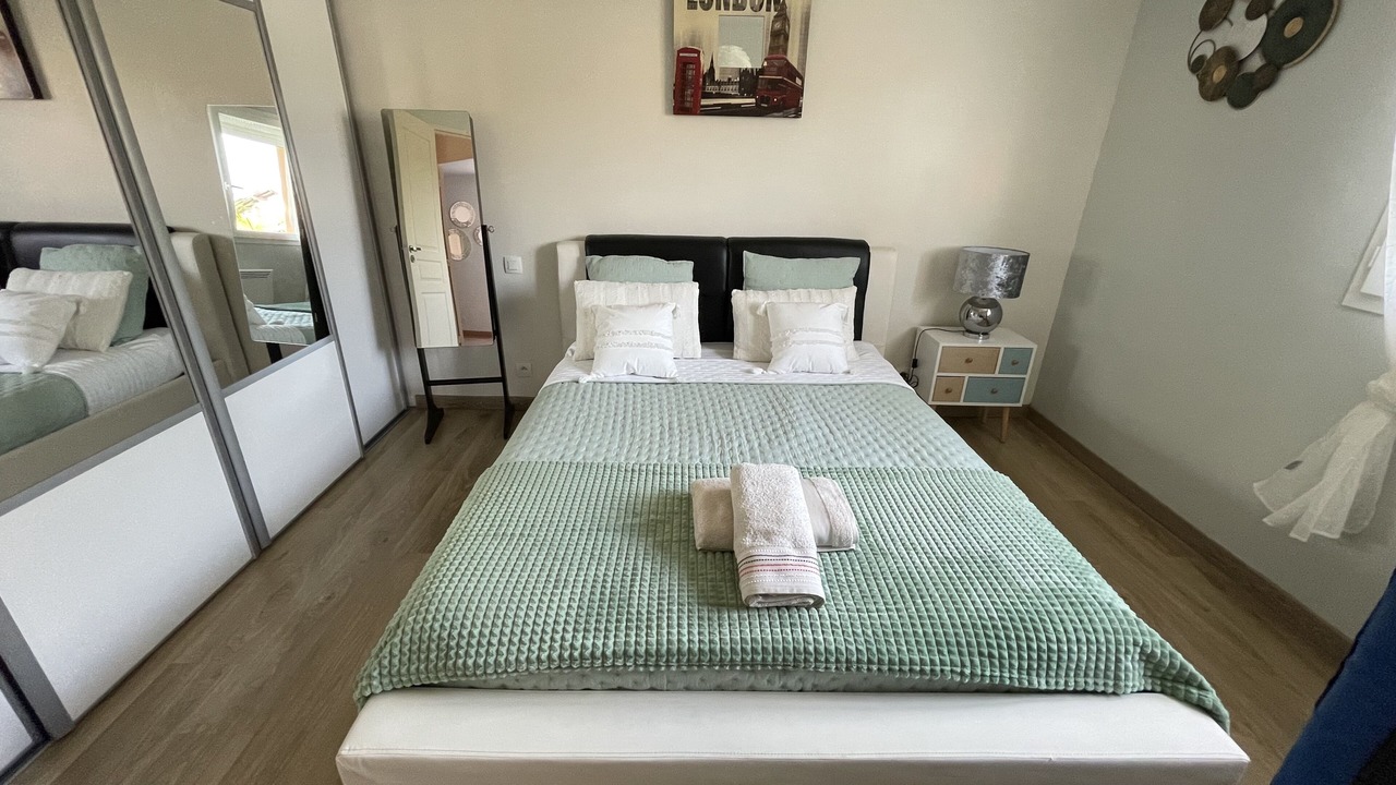 Photo of Bedroom in Saint-Martin-de-Seignanx