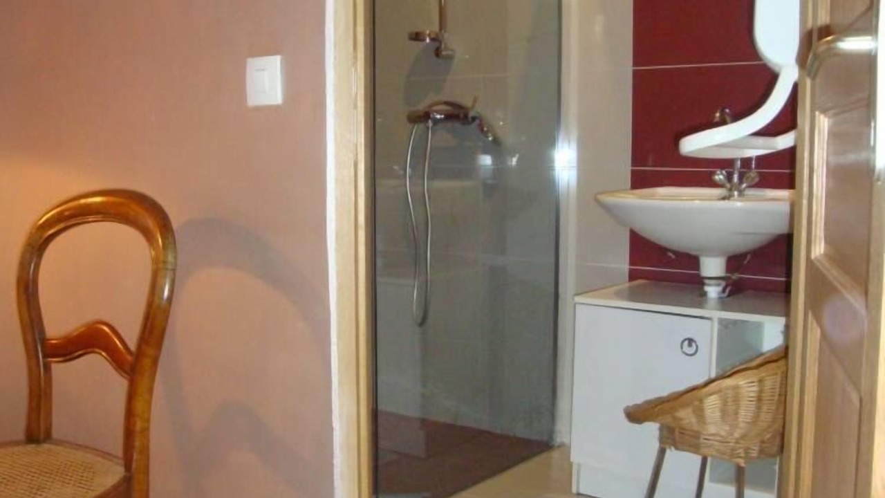Photo of Bathroom in Saint-Aubin-de-Branne