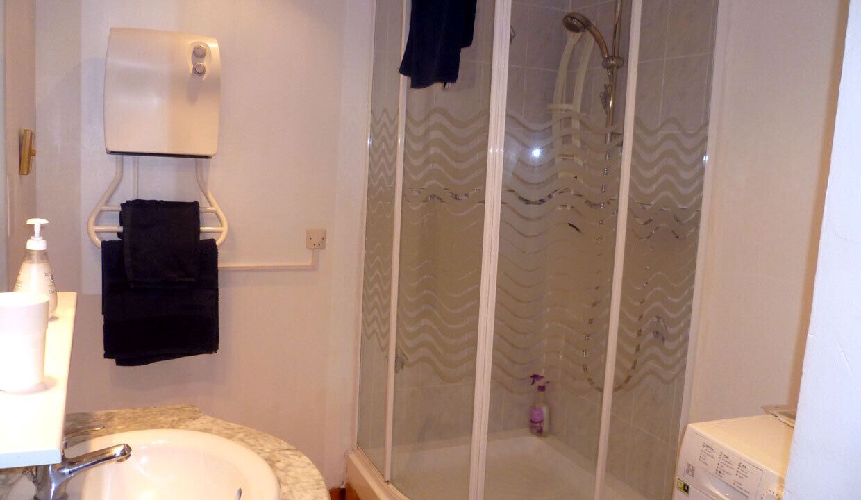 Photo of Bathroom in Vernoux-en-Gatine