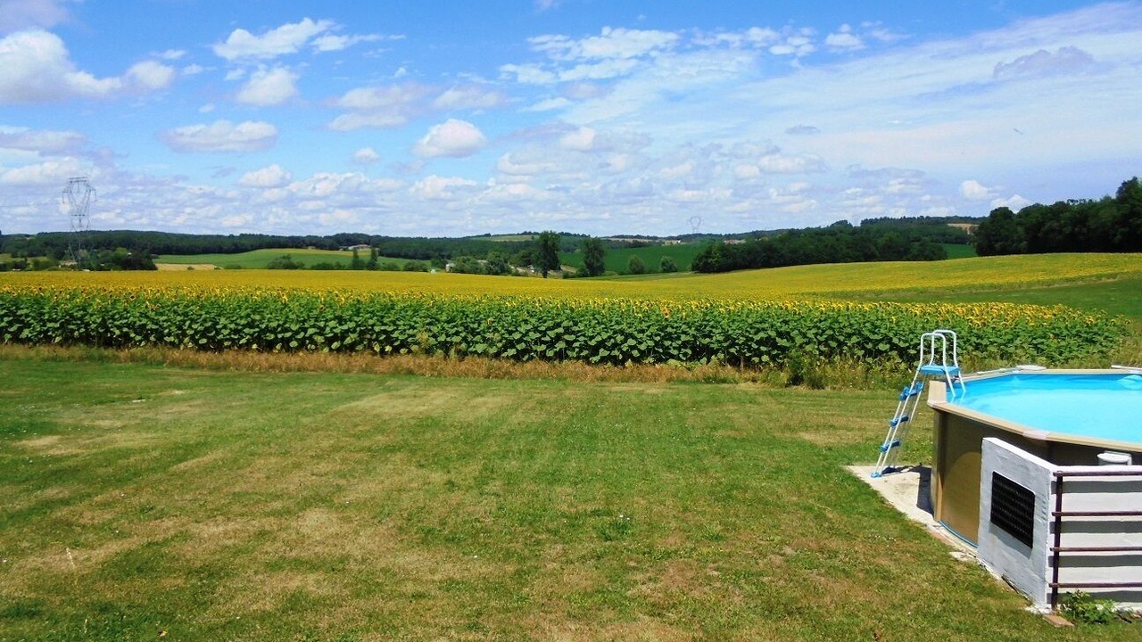 Photo of Outdoor in Pillac