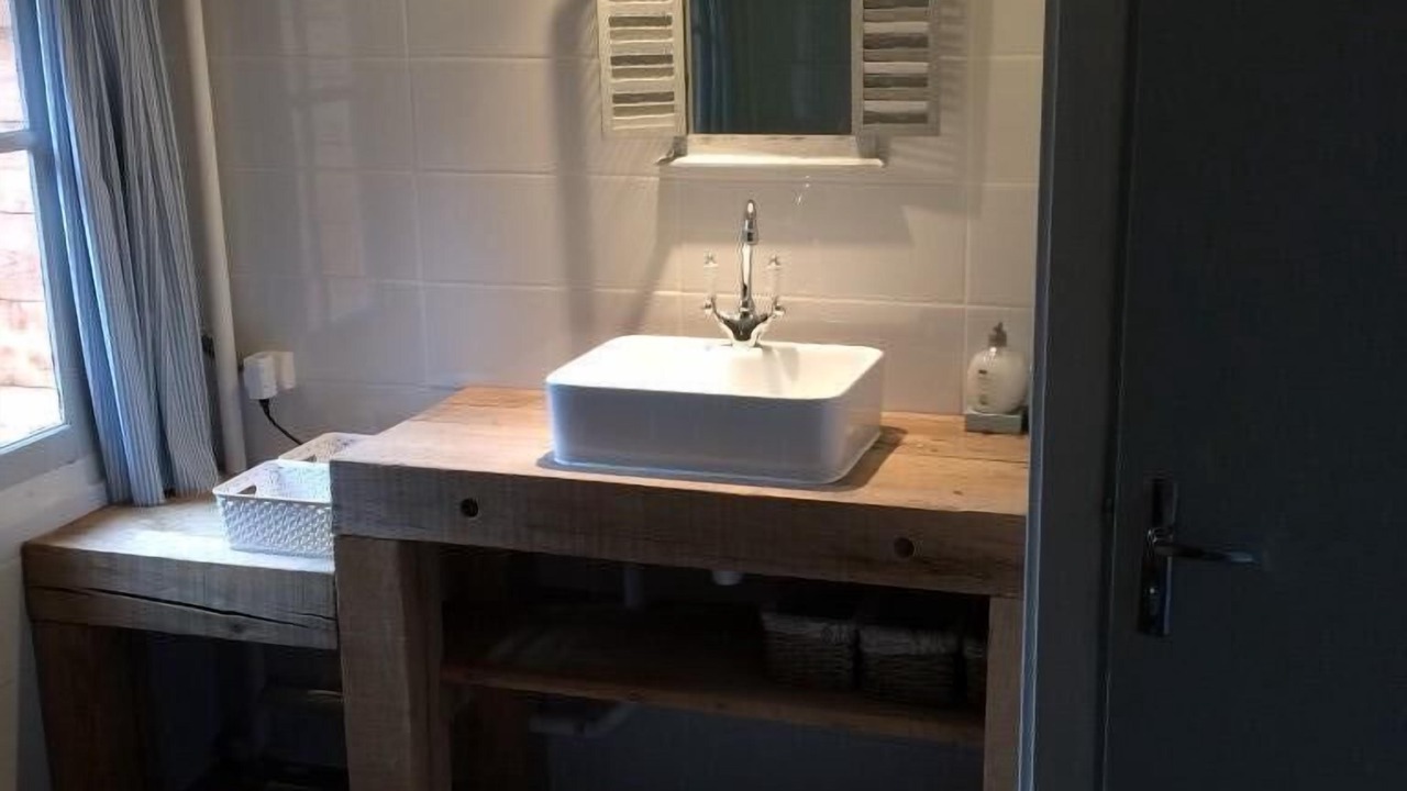 Photo of Bathroom in Augne