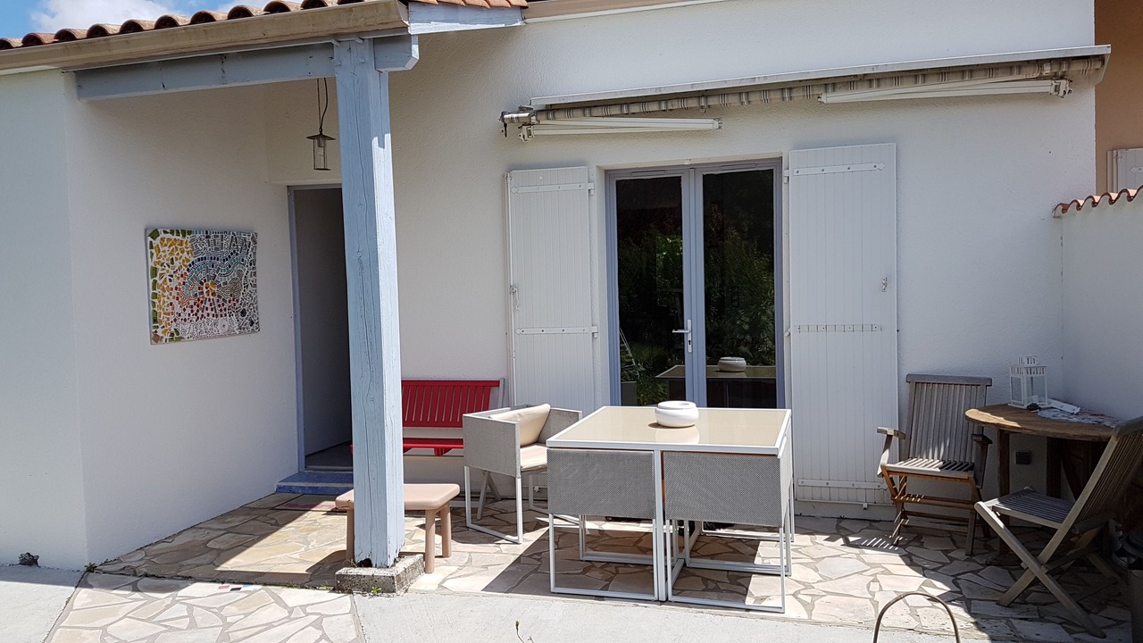 Photo of Patio Balcony in Mornac-sur-Seudre