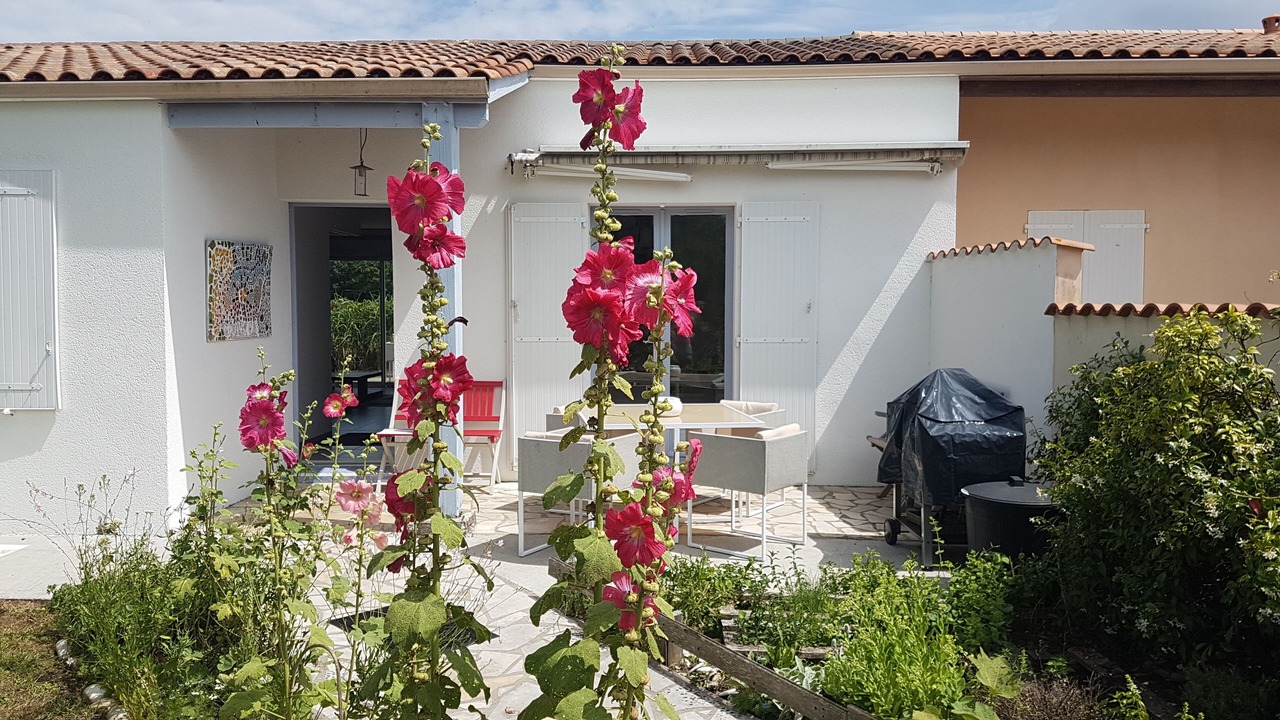 Photo of Patio Balcony in Mornac-sur-Seudre