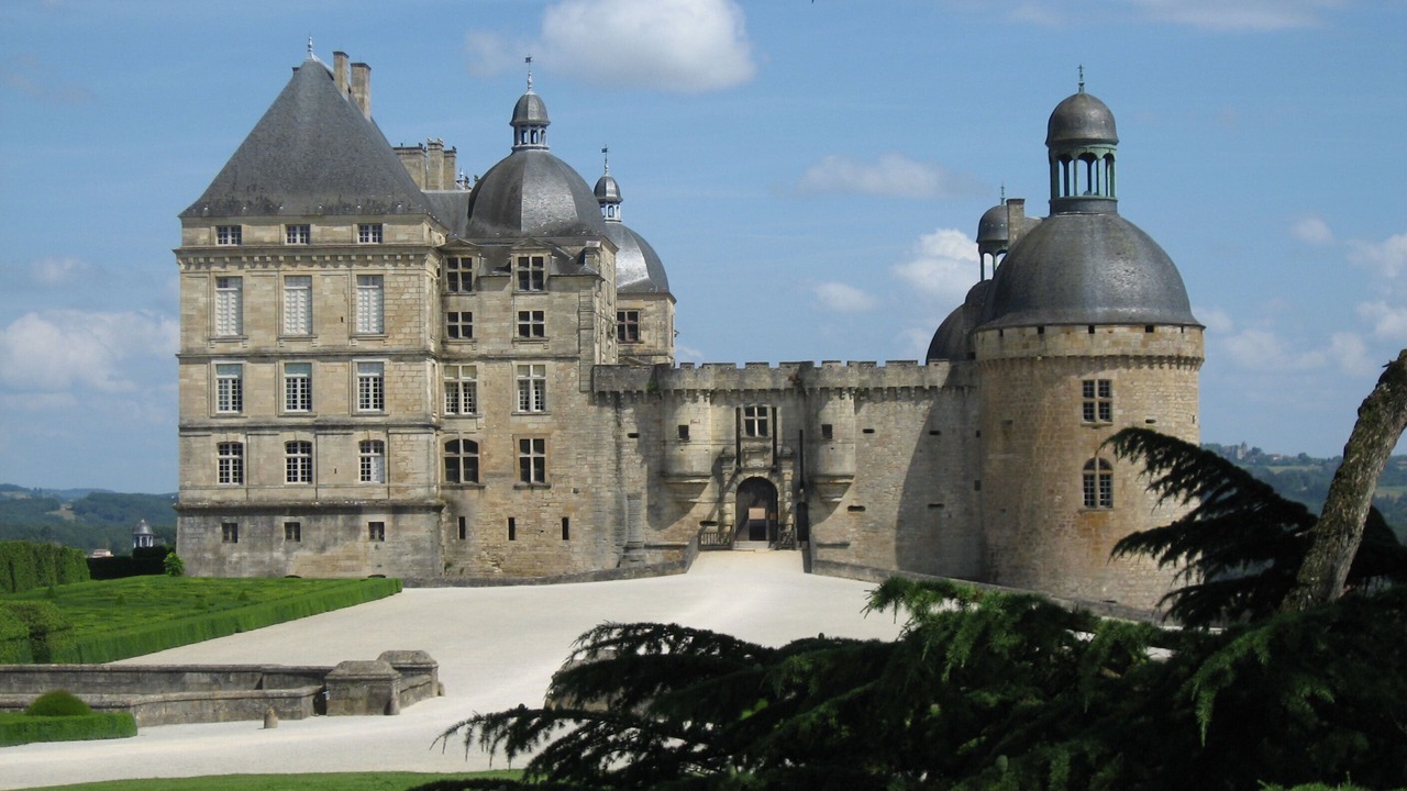 Photo of Others in Hautefort