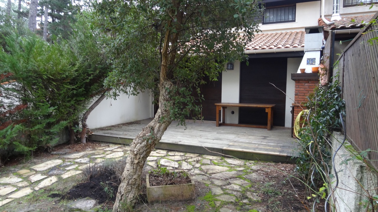 Photo of Patio Balcony in Le Penon