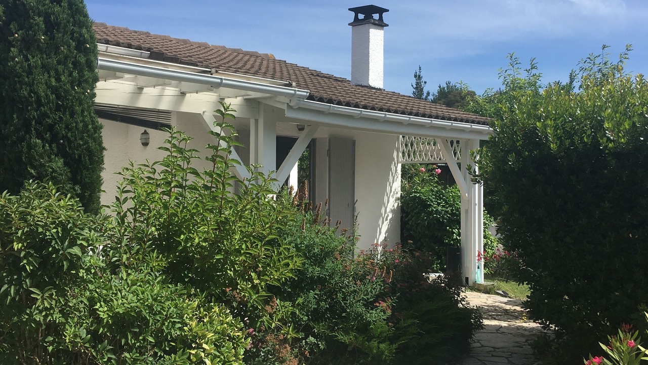 Photo of Outdoor in Ares