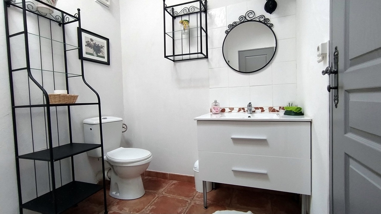 Photo of Bathroom in Cabannes