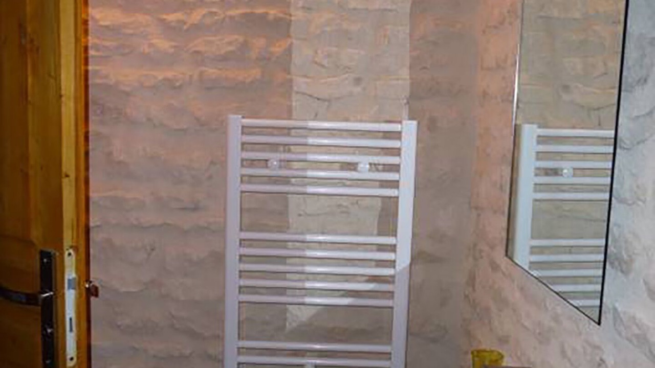 Photo of Bathroom in Saint-Georges-les-Baillargeaux