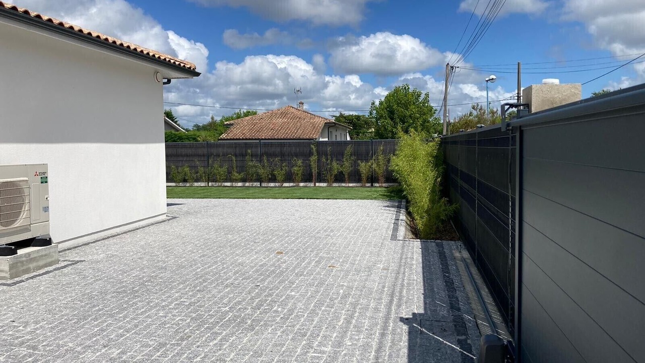 Photo of Outdoor in Lanton