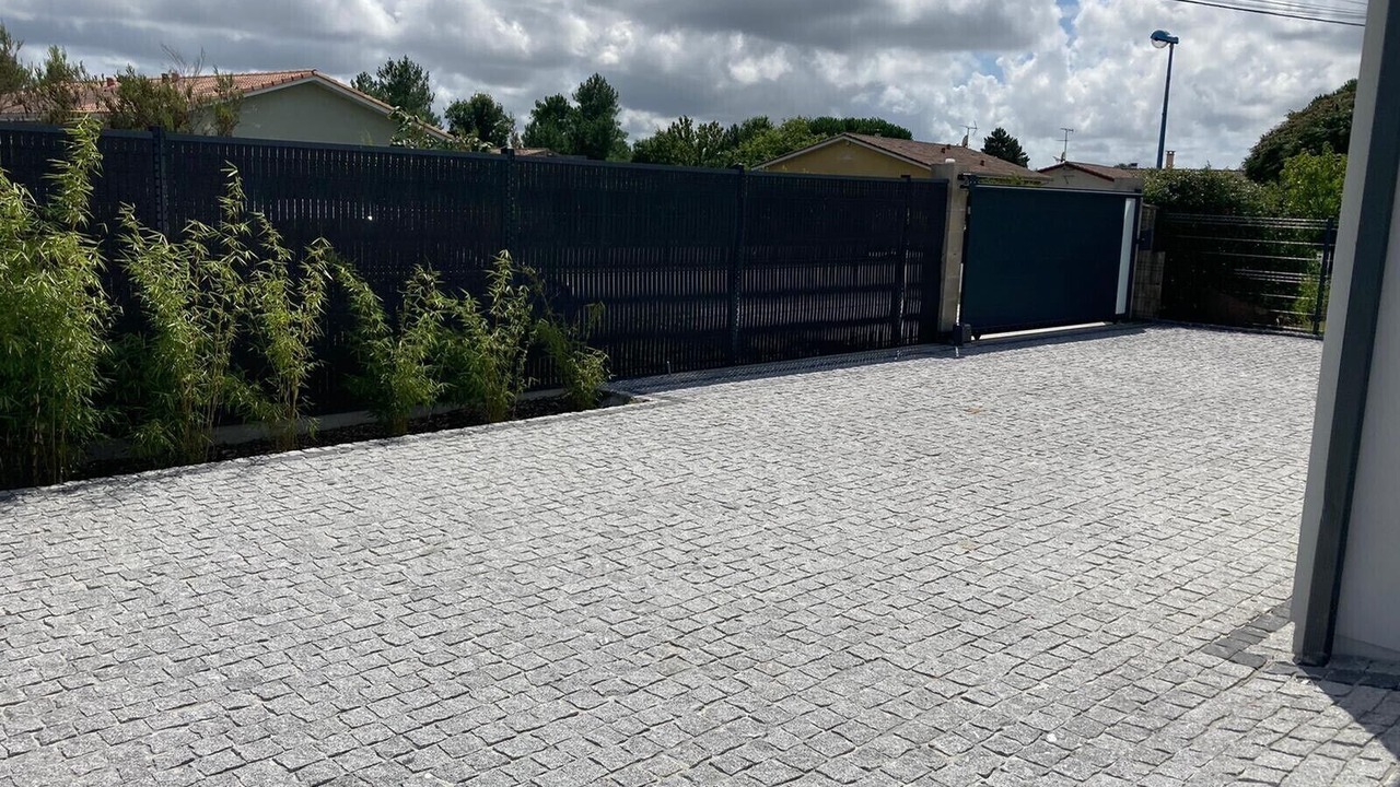 Photo of Outdoor in Lanton