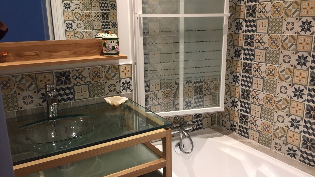 Photo of Bathroom in Quartier de l'Hippodrome