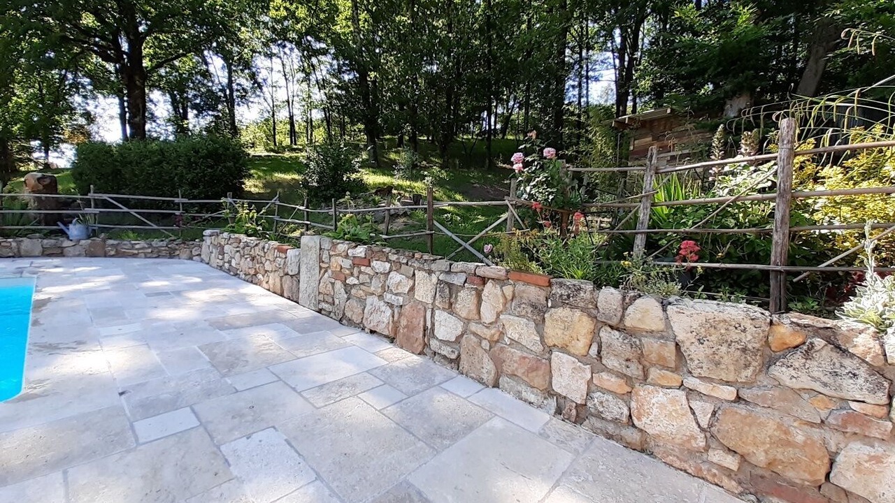 Photo of Outdoor in Le Lardin-Saint-Lazare