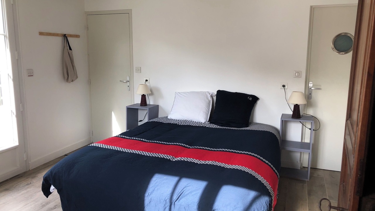 Photo of Bedroom in Domino