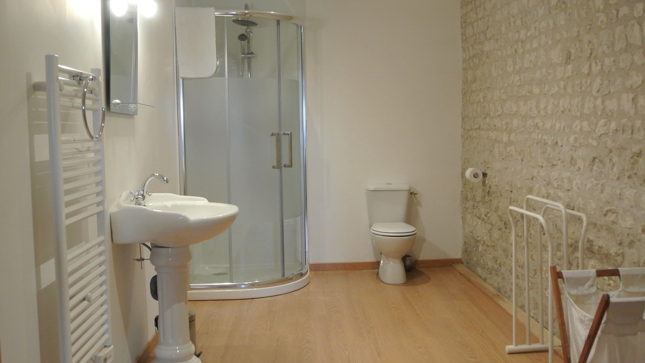 Photo of Bathroom in Brossac