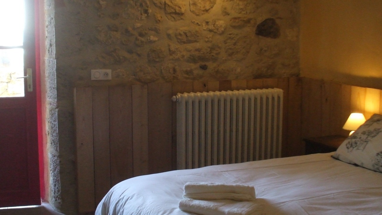 Photo of Bedroom in Clermont-Dessous