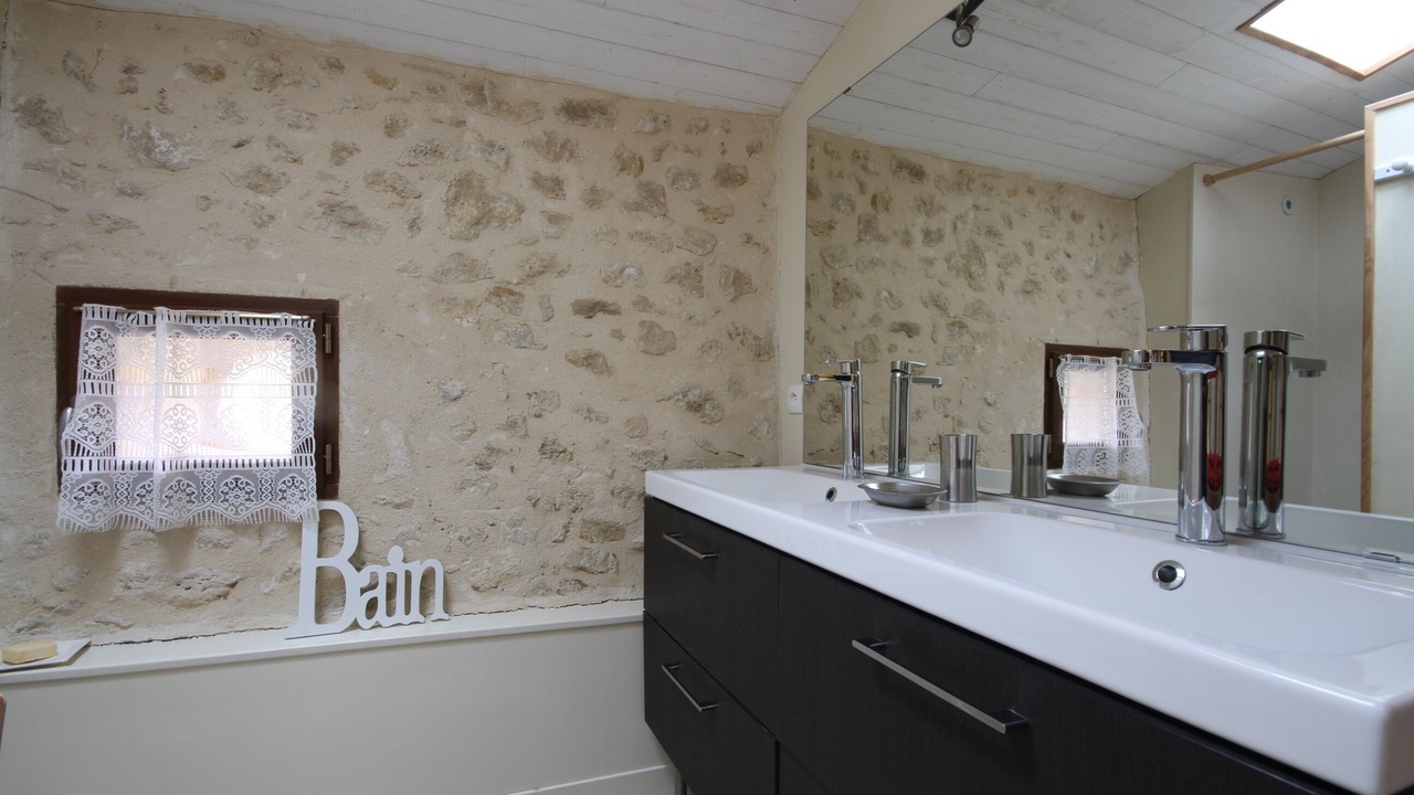 Photo of Bathroom in Ruch