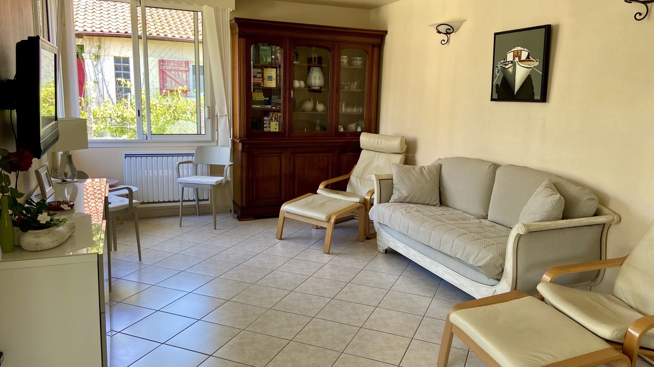 Photo of Livingroom in Lanton