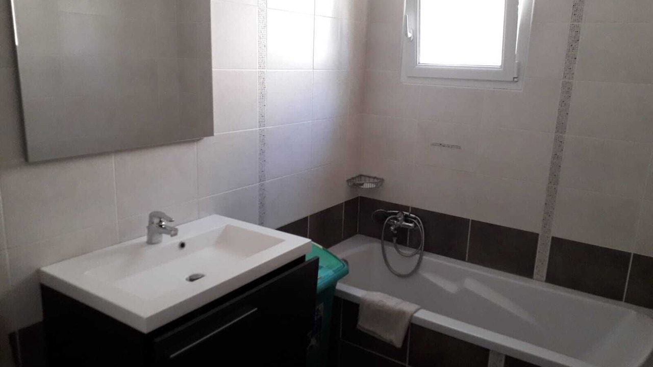 Photo of Bathroom in Cairanne