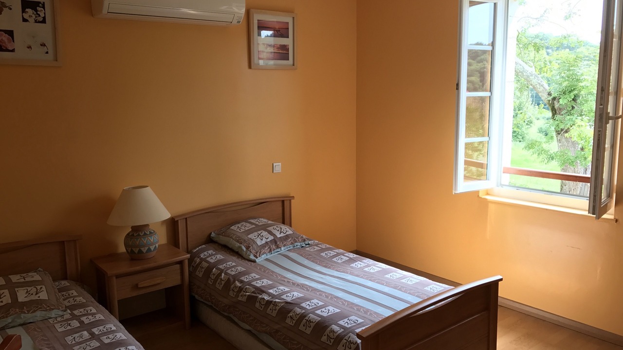 Photo of Bedroom in Ogenne-Camptort