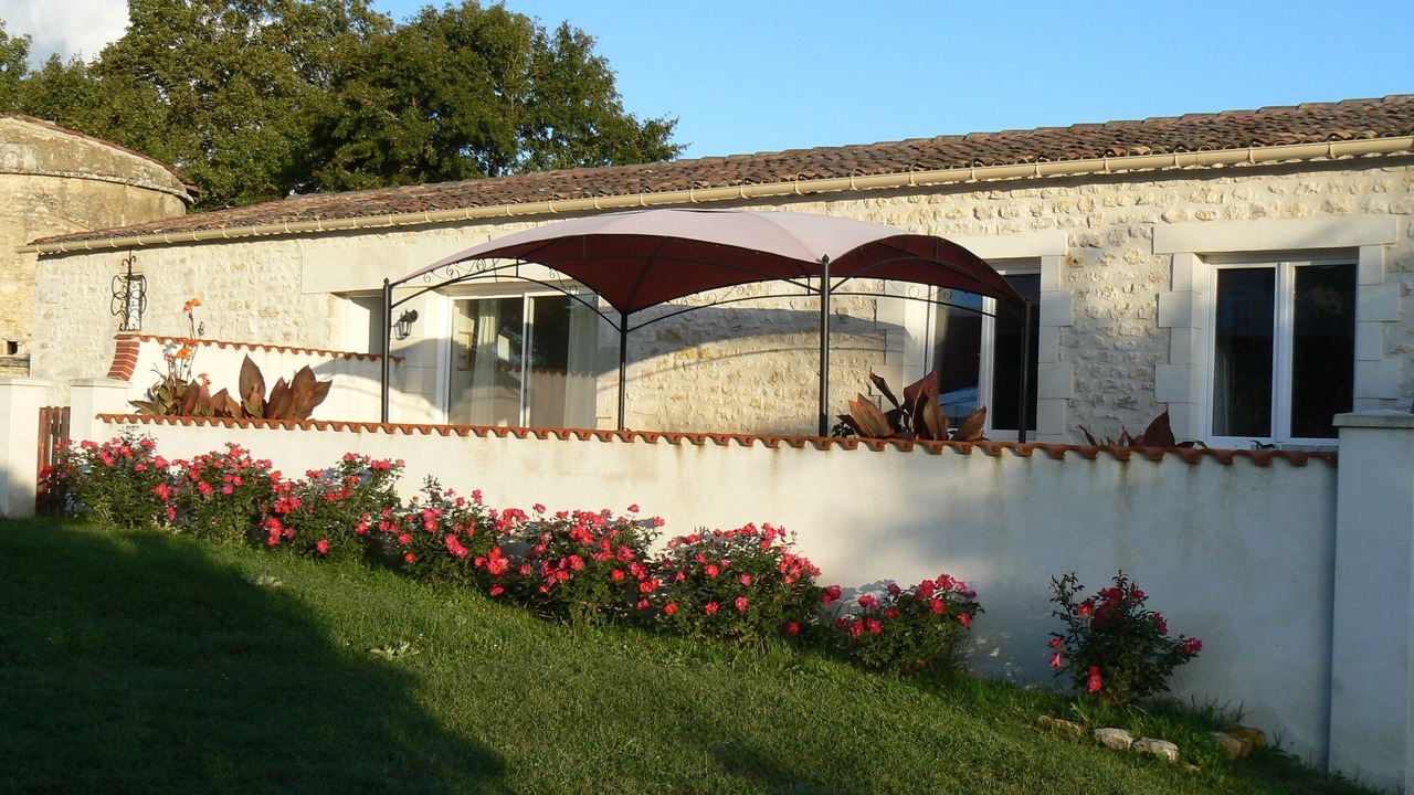 Photo of Outdoor in Montpellier de Medillan