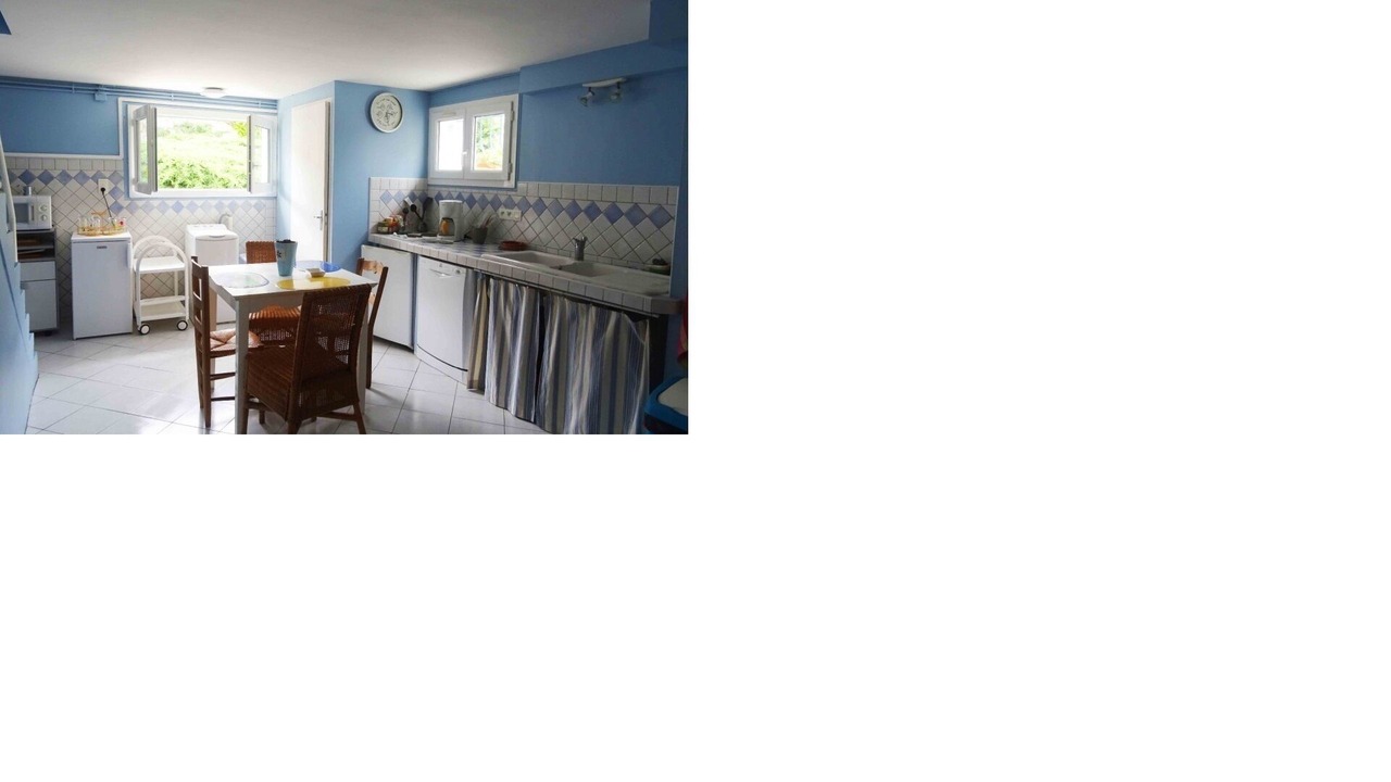 Photo of Kitchen in Galapian