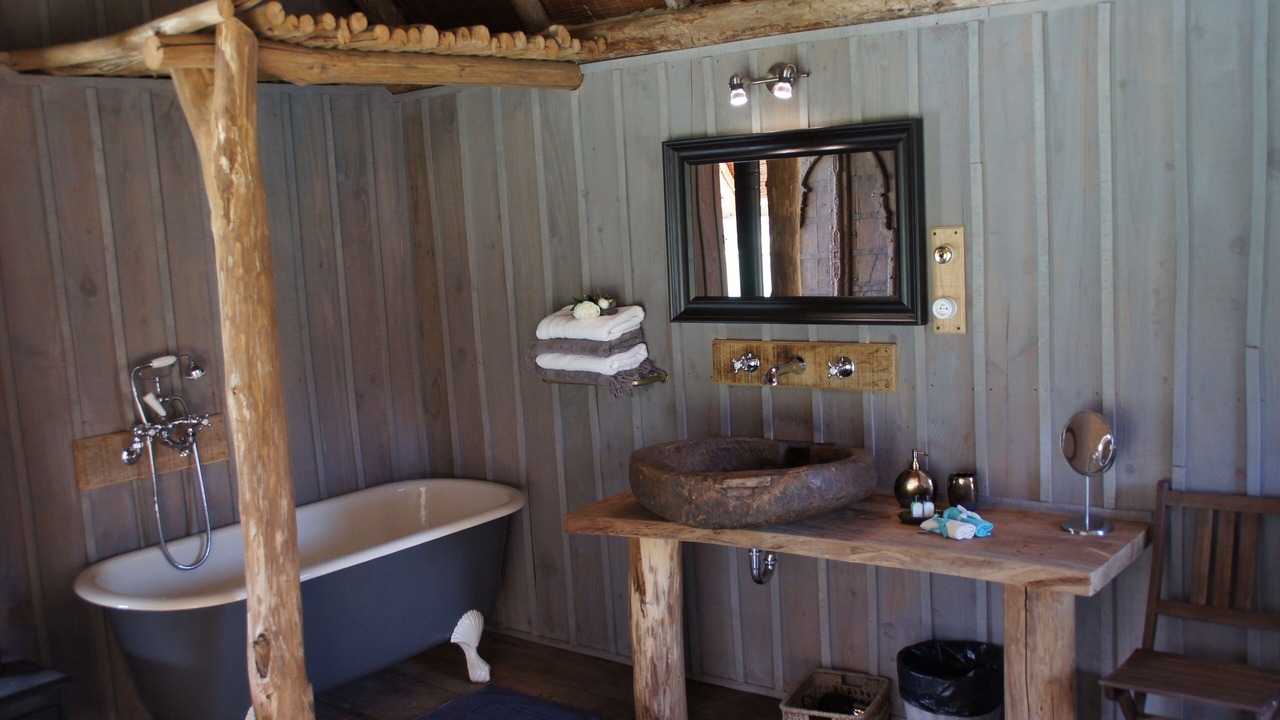 Photo of Bathroom in Clermont de Beauregard