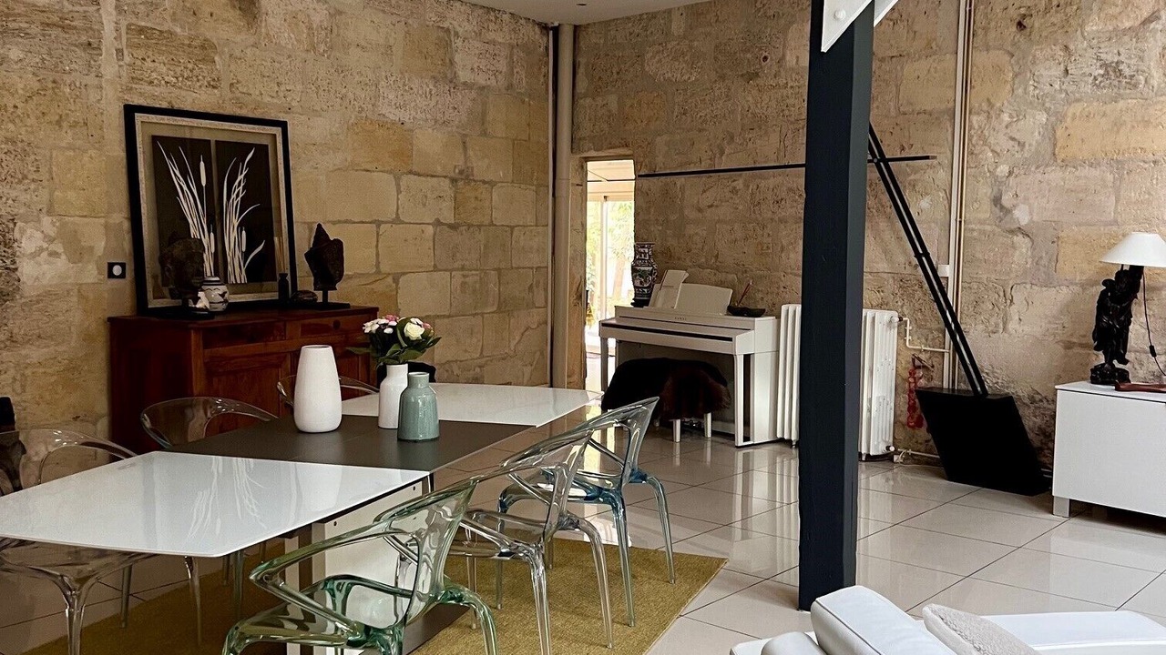 Photo of Livingroom in Chartrons