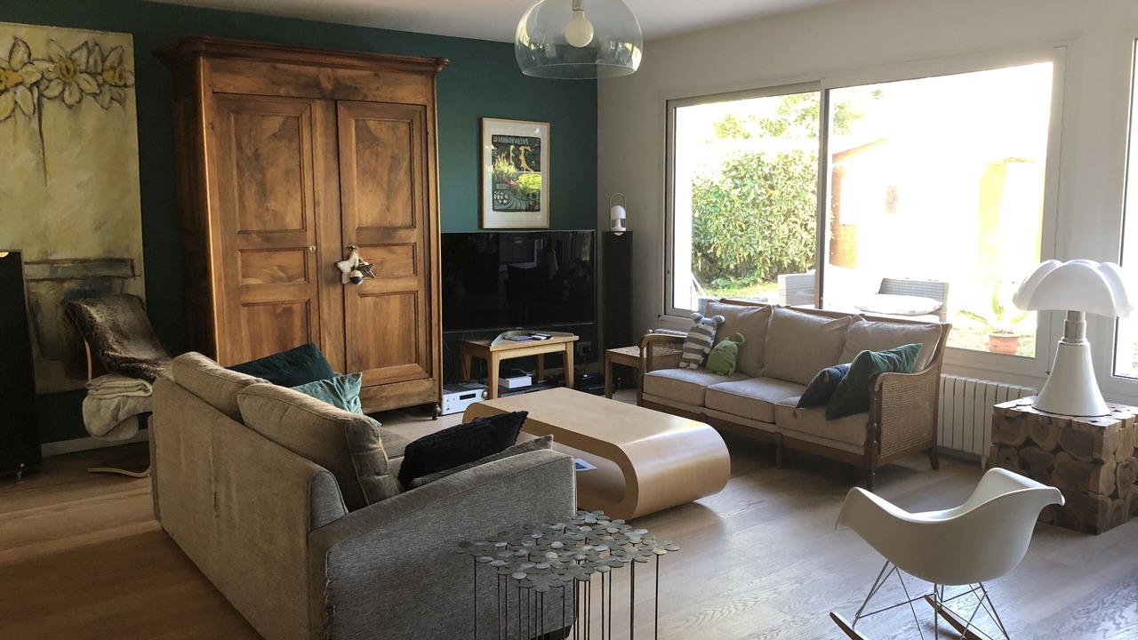 Photo of Livingroom in Saint-Medard-en-Jalles
