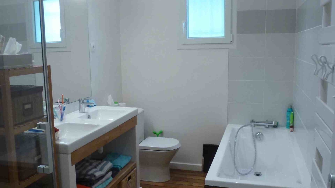 Photo of Bathroom in Saint-Medard-en-Jalles