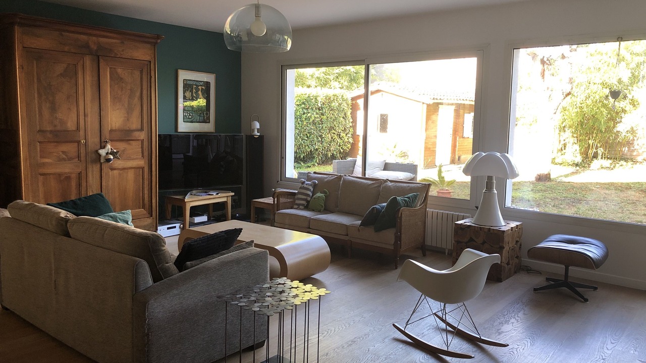 Photo of Livingroom in Saint-Medard-en-Jalles