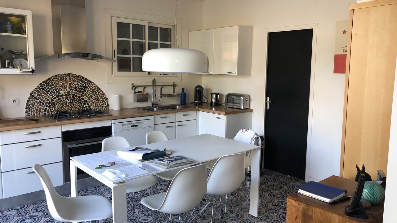 Photo of Kitchen in Saint-Medard-en-Jalles