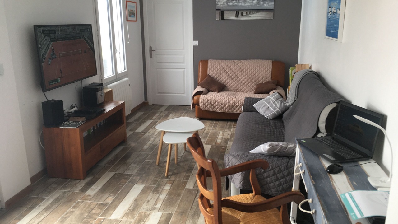 Photo of Livingroom in Cheray