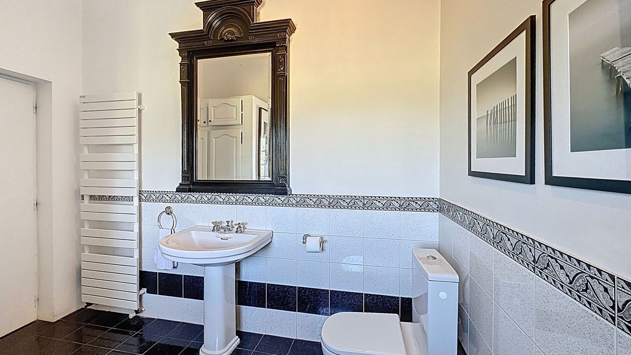 Photo of Bathroom in Bournos