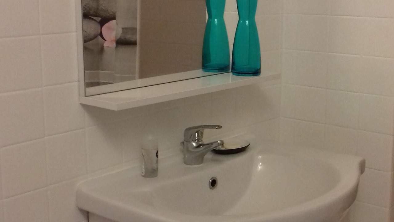 Photo of Bathroom in Hyeres City Centre