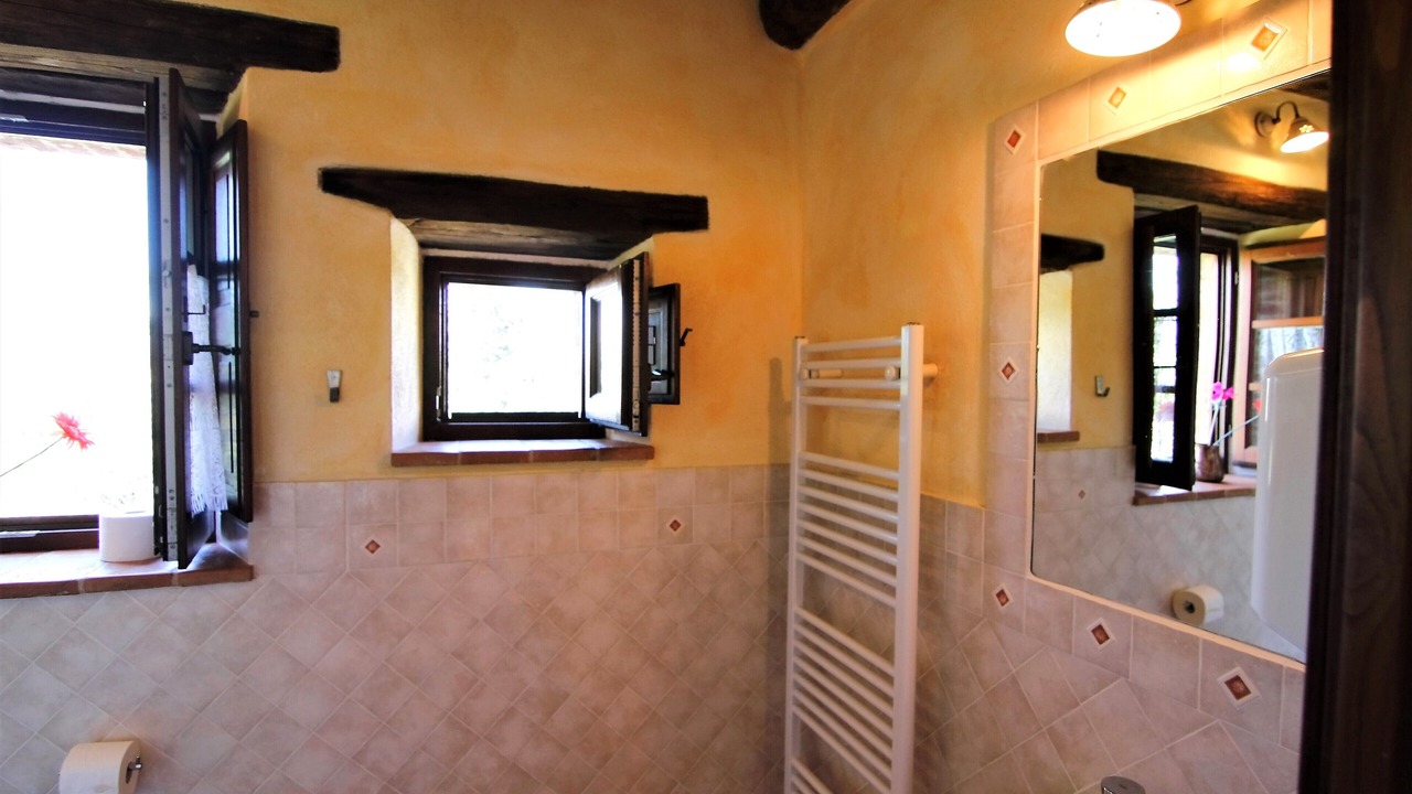 Photo of Bathroom in Seggiano