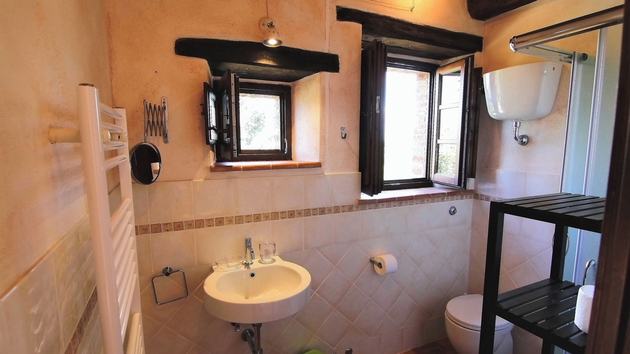 Photo of Bathroom in Seggiano