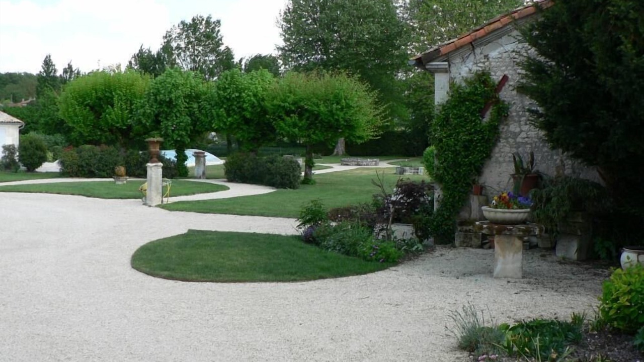 Photo of Outdoor in Moings