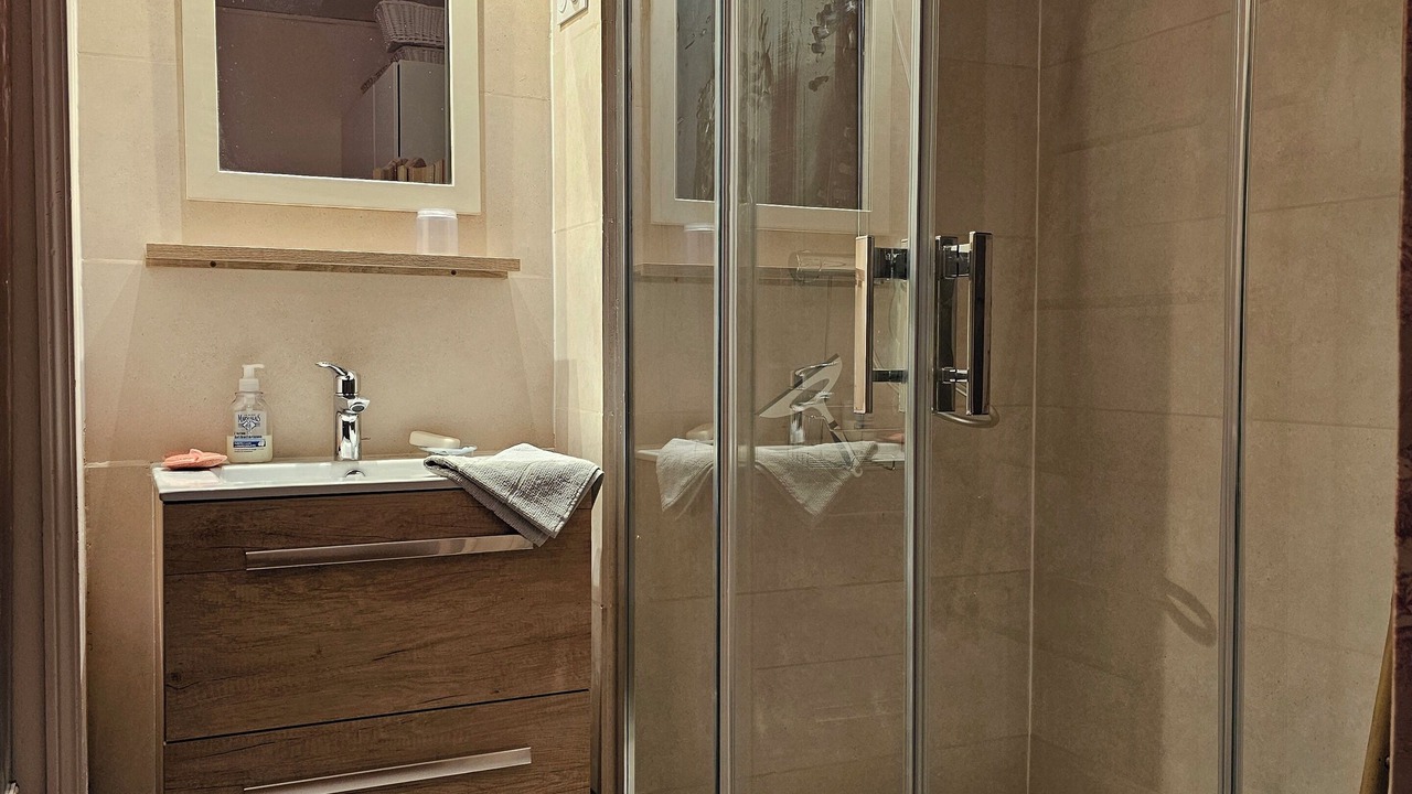 Photo of Bathroom in Fouras