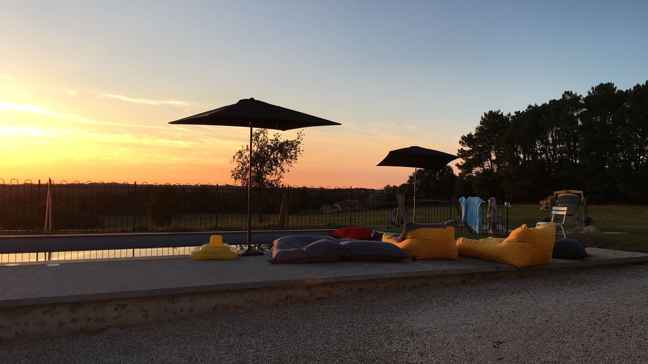 Photo of Outdoor in Bars