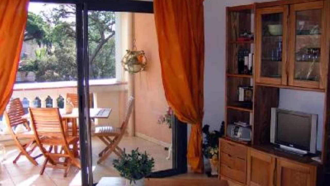 Photo of Livingroom in Toulon - Hyeres