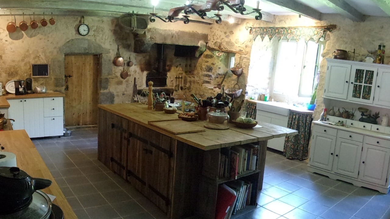 Photo of Kitchen in La Foret-sur-Sevre