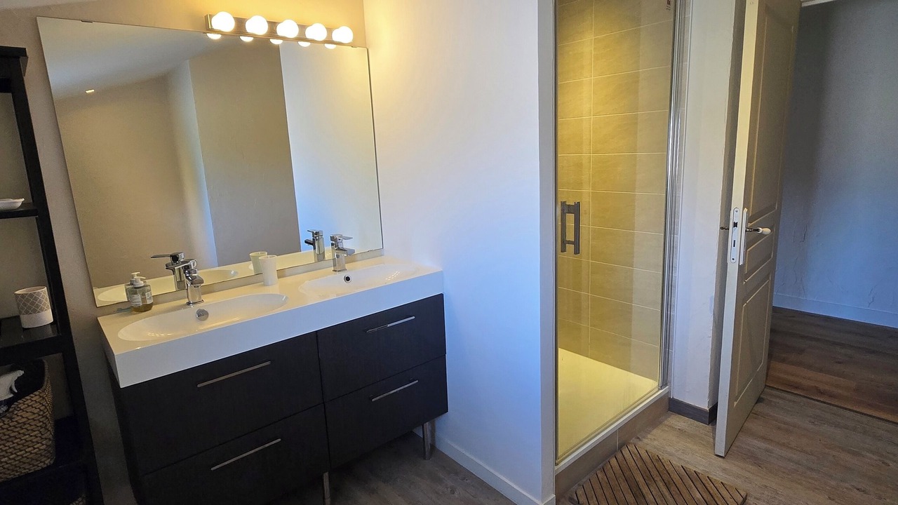 Photo of Bathroom in Tayac