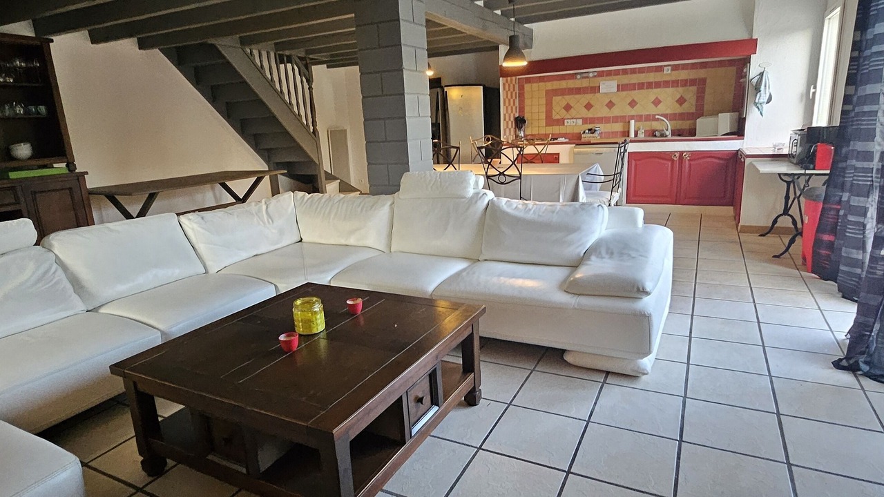Photo of Livingroom in Tayac