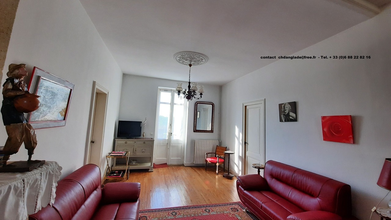 Photo of Livingroom in Barsac