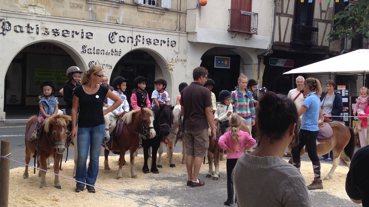 Photo of Others in Ligueux