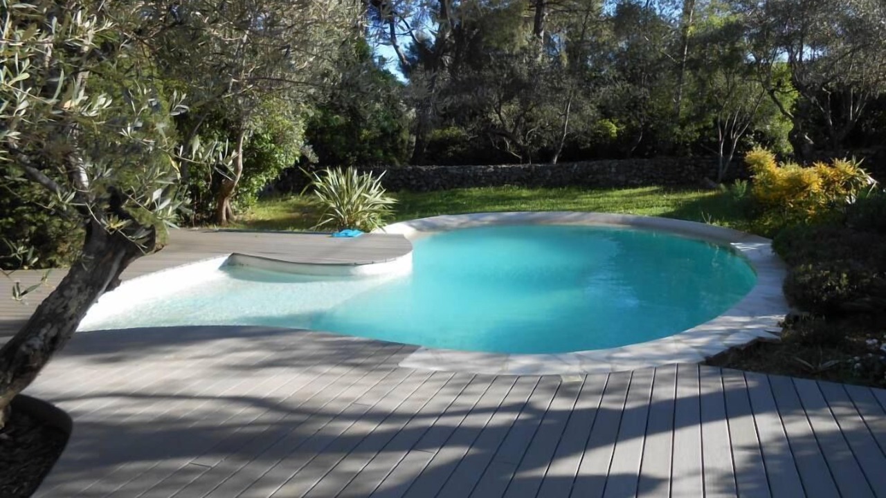 Photo of Outdoor in Le Revest-les-Eaux
