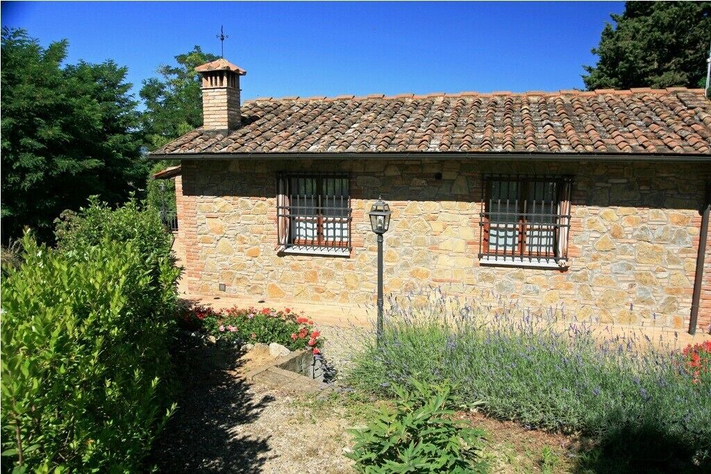 Photo of Outdoor in San Gimignano City Centre
