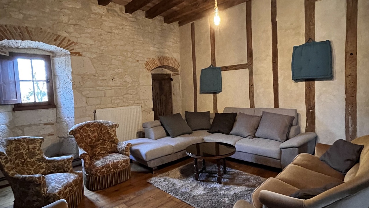 Photo of Livingroom in Lalandusse