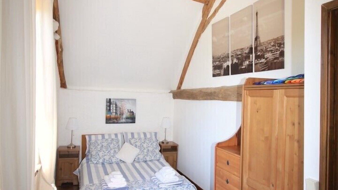 Photo of Others in Castels et Bezenac